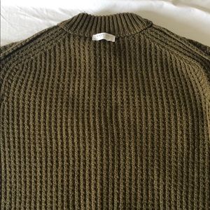 Everlane waffle Knit green crew.